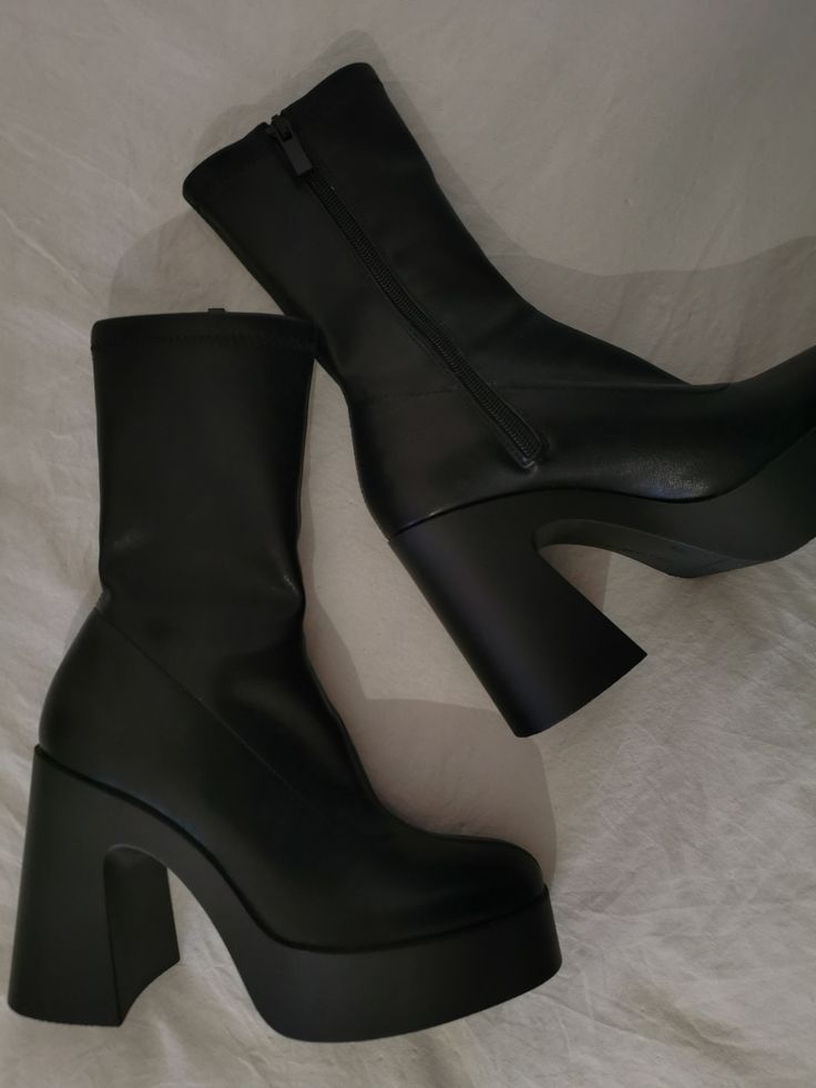 Black platform block heel ankle boots with side zipper and square toe in matte finish